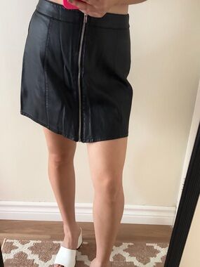 Forever 21 Black Faux Leather Mini Skirt with Front Zip